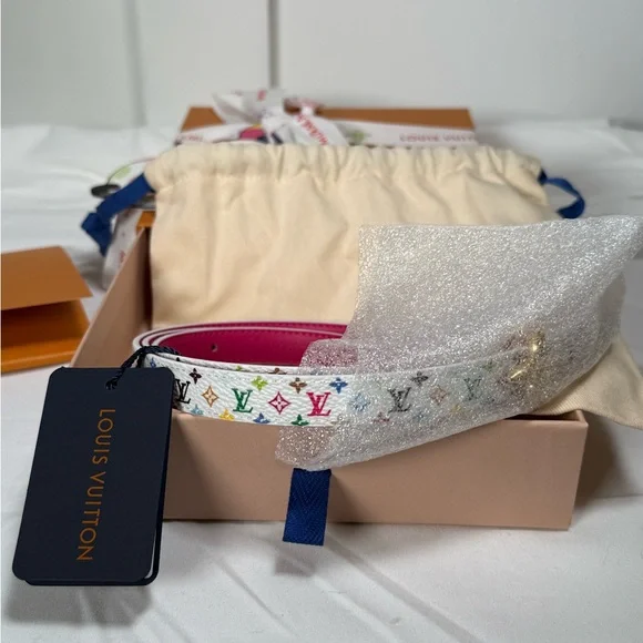 LV x TM Multicolor Mini Flowergram 15mm
Reversible Women’s Belt - Picture 2 of 6